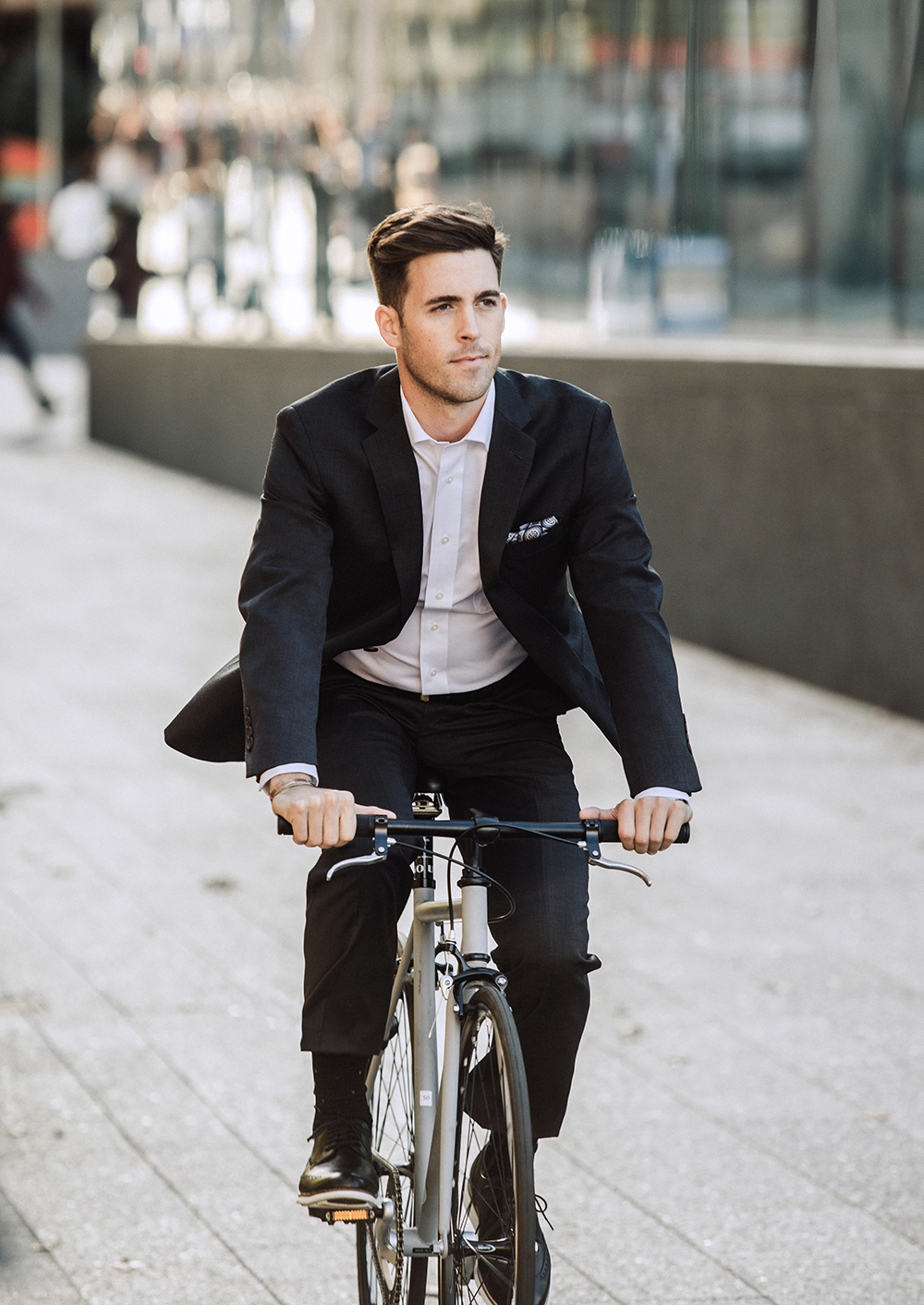 John Philp Thompson Chicago Menswear Travel Blogger Jos A Banks