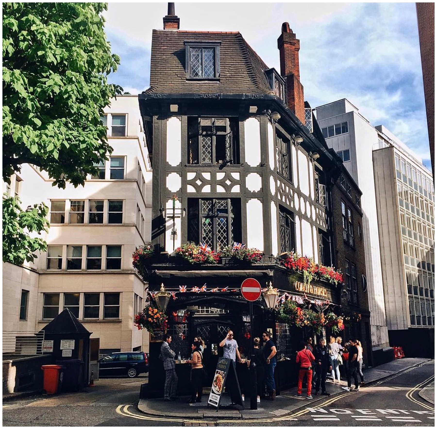 John Philp, London, Pubs, Guide
